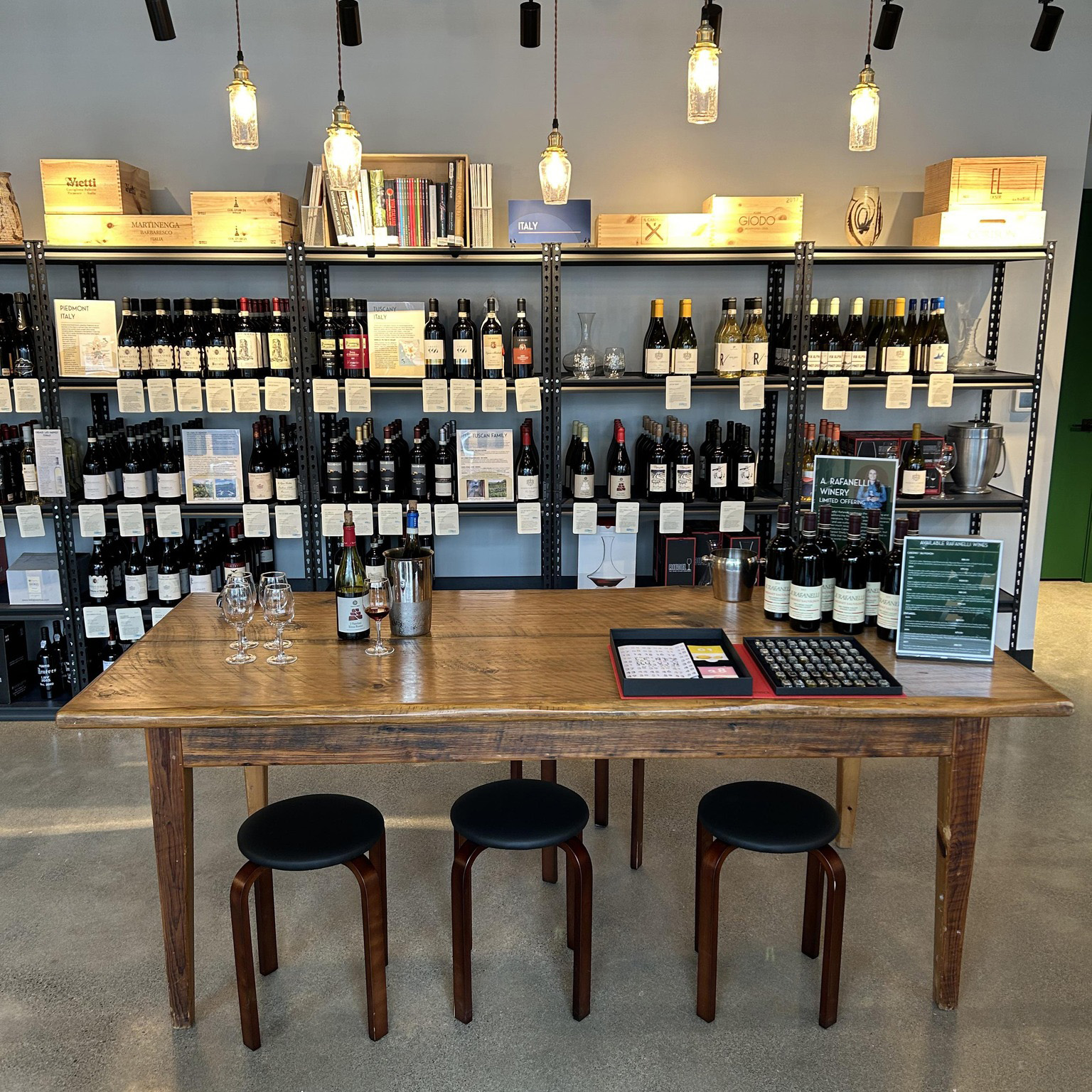 Story in a Bottle wine tasting